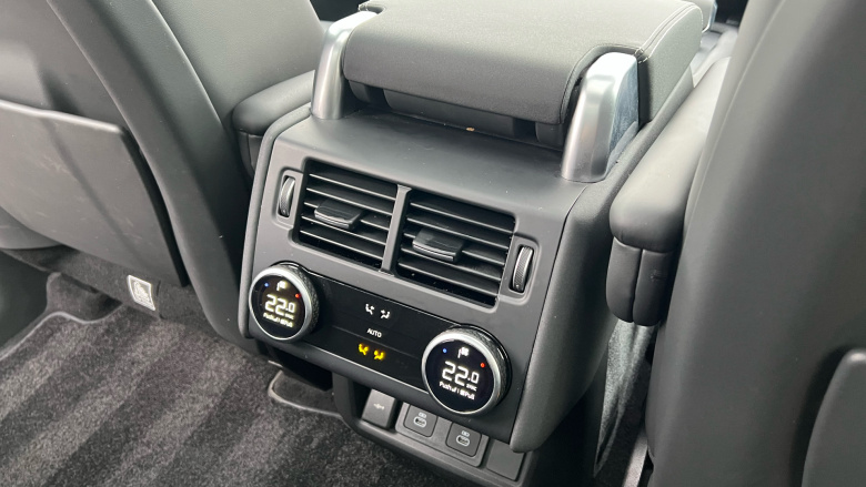 Land Rover Discovery 3.0 D350 Dynamic HSE 5dr Auto Diesel Station Wagon